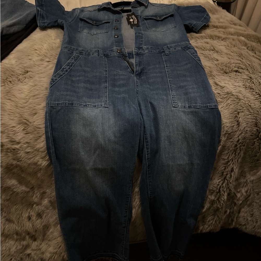 Chic Blue Denim Romper